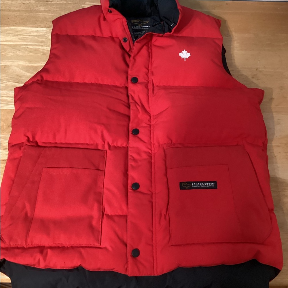 Canada Goose mens down vest